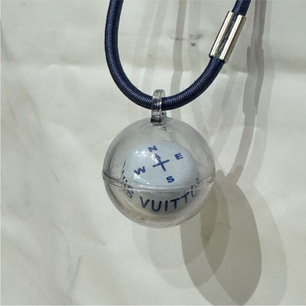 Louis Vuitton 2000 America's Cup Waterproof Pouch - Picture 5 of 8